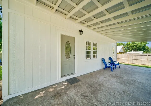 3rd image of 137 W Cheyenne Ave, Vinita, OK 74301 | MLS# 2625773