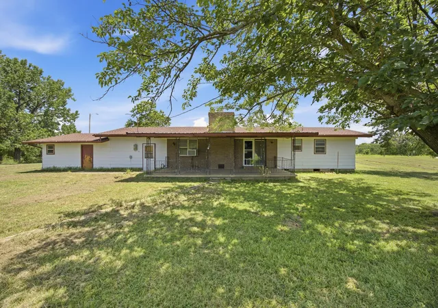 3rd image of 1069 N Coal Creek Rd, Mc Alester, OK 74501 | MLS# 2624808