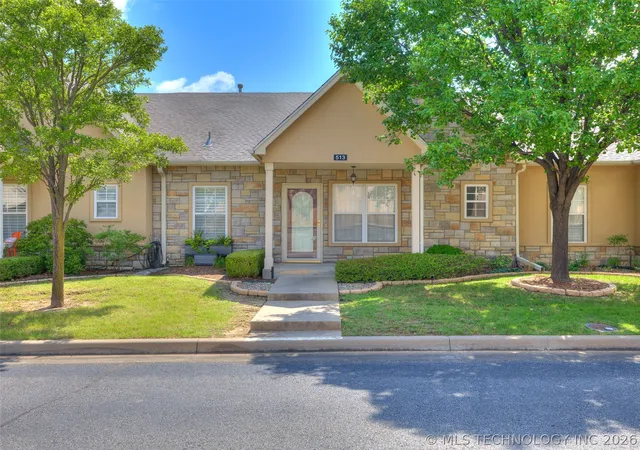 1st image of 513 S Desert Palm Ave, Broken Arrow, OK 74012 | MLS# 2625862