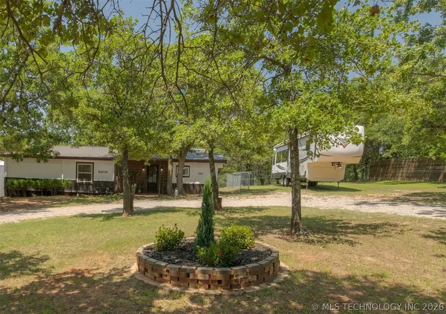 Photo 3 of Single family home for sale at 9209 Sleepy Holw Dr, Newalla, OK 74857 | MLS# 2625892 | Listing updated on 2026-08-20