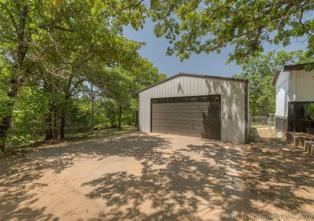 Photo 5 of Single family home for sale at 9209 Sleepy Holw Dr, Newalla, OK 74857 | MLS# 2625892 | Listing updated on 2026-08-20