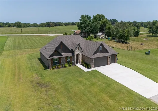 1st image of 10860 E 450 Rd, Claremore, OK 74017 | MLS# 2625360