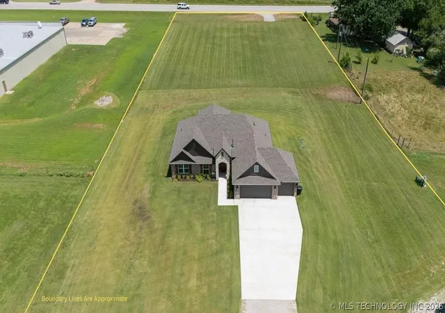 2nd image of 10860 E 450 Rd, Claremore, OK 74017 | MLS# 2625360