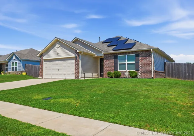 Homes for sale in Coweta, OK | 14895 S 274th Eastavenue, Coweta, OK 74429 | MLS# 2625135