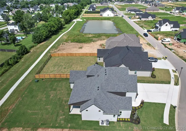Homes for sale in Bixby, OK | 2744 E 135th Dr S, Bixby, OK 74008 | MLS# 2625908