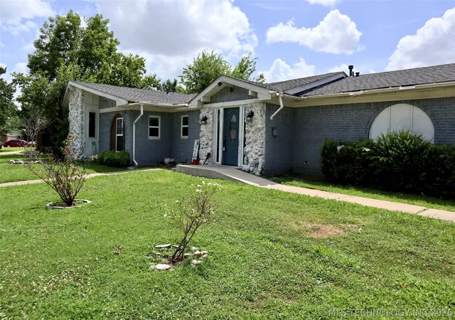 3rd image of 2706 S 104Th Eastavenue, Tulsa, OK 74129 | MLS# 2625953