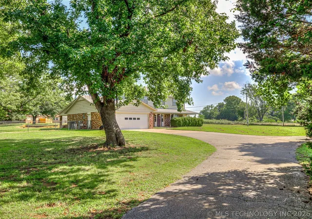Photo 3 of Single family home for sale at 13601 E 96th Street, Owasso, OK 74055 | MLS# 2625446 | Listing updated on 2026-08-20