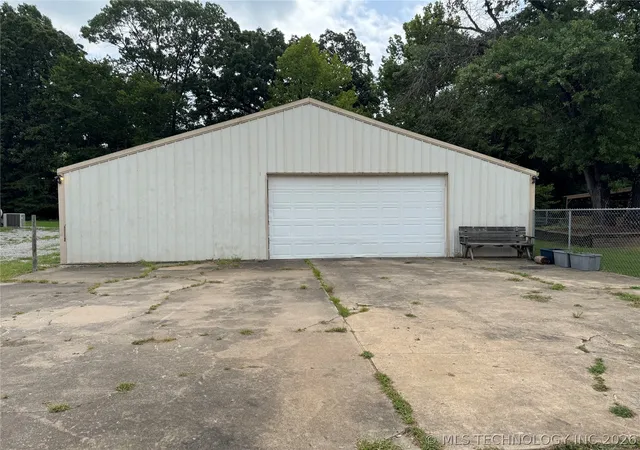 Homes for sale in Coweta, OK | 14201 S 261st Eastavenue, Coweta, OK 74429 | MLS# 2625599