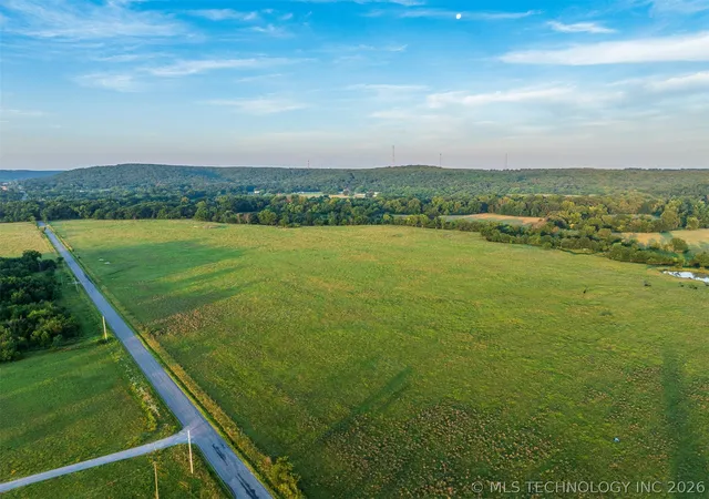 2nd image of 3 N 427 Rd, Pryor, OK 74361 | MLS# 2625936