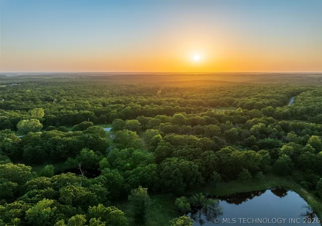 2nd image of 2 Ranch Land Rd, Skiatook, OK 74070 | MLS# 2625886