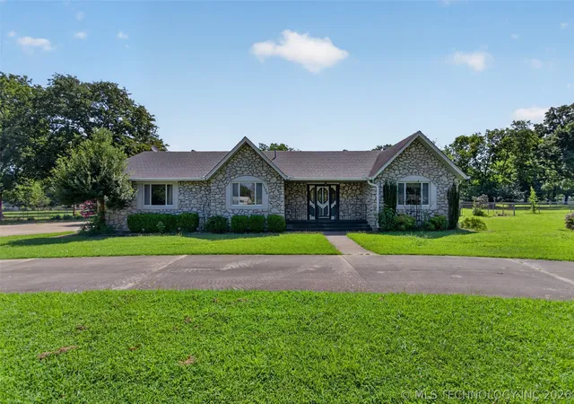 Photo 1 of Single family home for sale at 1102 N Delaware St, Chouteau, OK 74337 | MLS# 2625758 | Listing updated on 2026-08-23