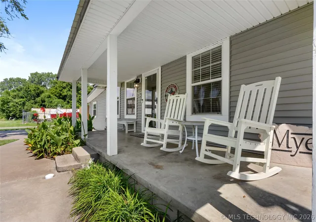 Photo 3 of Single family home for sale at 103 E Elm Ave, Eufaula, OK 74432 | MLS# 2625939 | Listing updated on 2026-08-20