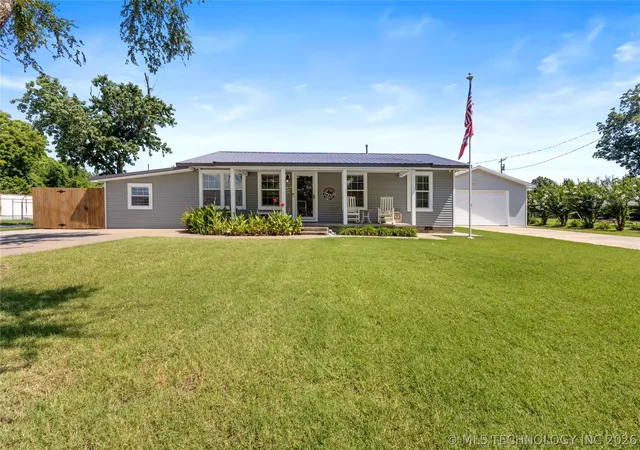 Photo 3 of Sale Pending at 103 E Elm Ave, Eufaula, OK 74432 | MLS# 2625939 | Listing updated on 2026-09-26