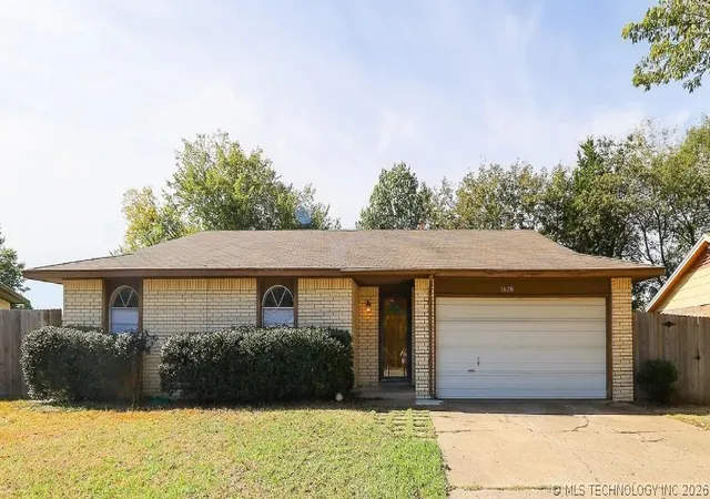 1st image of 1628 S Sycamore Ave, Broken Arrow, OK 74012 | MLS# 2625846