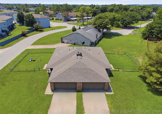 Photo 1 of Multi family home for sale at 6658 S Utica Pl, Tulsa, OK 74136 | MLS# 2625005 | Listing updated on 2026-09-25