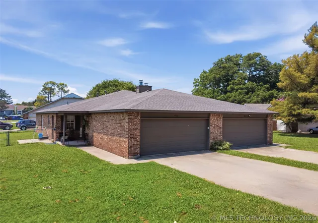 Photo 3 of Multi family home for sale at 6658 S Utica Pl, Tulsa, OK 74136 | MLS# 2625005 | Listing updated on 2026-09-25