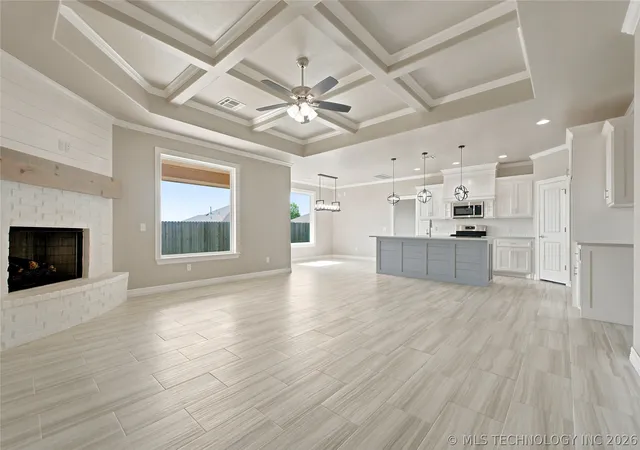 Photo 3 of Single family home for sale at 2912 Wild Rose Ln, Yukon, OK 73099 | MLS# 2625573 | Listing updated on 2026-09-30