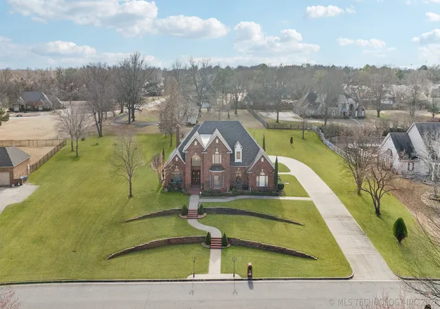2nd image of 3423 River Bend Rd, Muskogee, OK 74403 | MLS# 2626049