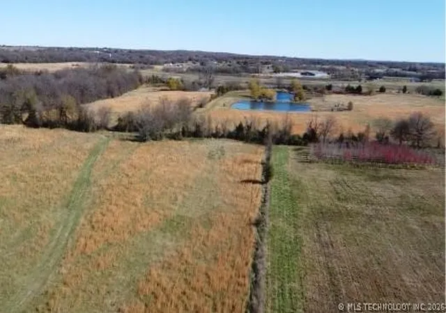 1st image of 16509 N Bryant Rd, Tahlequah, OK 74464 | MLS# 2626057
