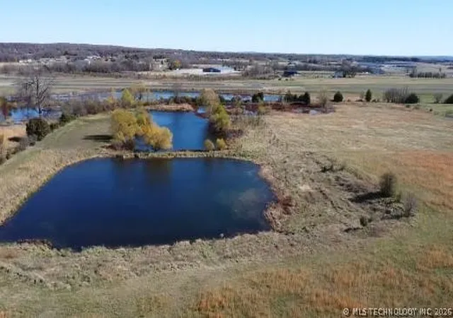 3rd image of 16509 N Bryant Rd, Tahlequah, OK 74464 | MLS# 2626057
