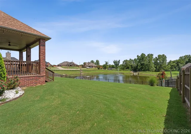 3rd image of 5711 Nottingham Pl, Bartlesville, OK 74006 | MLS# 2623524