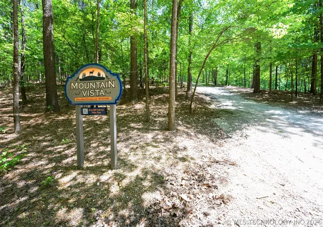 4th image of 475 Southern Hills Cir, Broken Bow, OK 74728 | MLS# 2625923