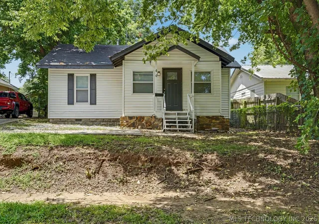 Photo 1 of Single family home for sale at 44 S Florence Ave, Tulsa, OK 74104 | MLS# 2626064 | Listing updated on 2026-07-31
