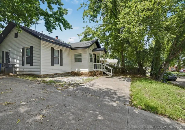 Photo 3 of Single family home for sale at 44 S Florence Ave, Tulsa, OK 74104 | MLS# 2626064 | Listing updated on 2026-07-31
