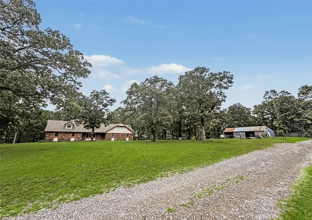 Photo 5 of Single family home for sale at 20472 S 494 Road, Tahlequah, OK 74464 | MLS# 2626043 | Listing updated on 2026-08-20