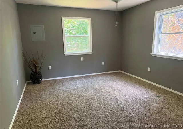 Photo 4 of Single family home for sale at 613 S Bluff Ave, Tahlequah, OK 74464 | MLS# 2621800 | Listing updated on 2026-08-26