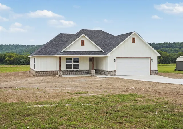 2nd image of 1445 S 4260 Rd, Pryor, OK 74361 | MLS# 2626100