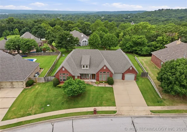3rd image of 1310 N Old North Pl, Sand Springs, OK 74063 | MLS# 2625815