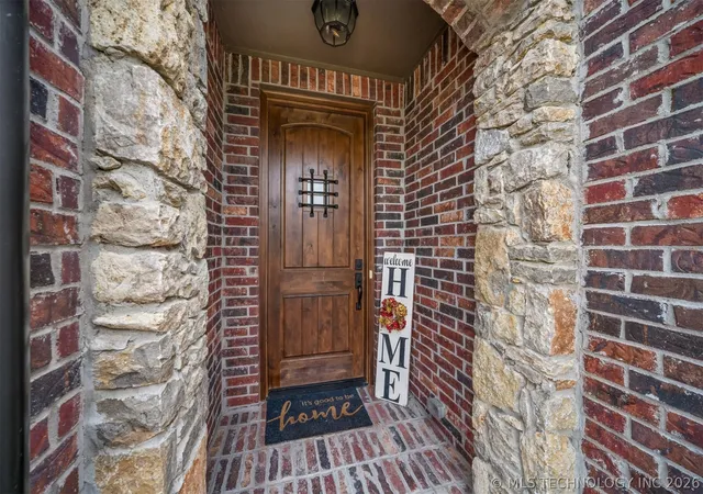 Photo 2 of Sale Pending at 4235 S 168th Avenue E, Tulsa, OK 74134 | MLS# 2625593 | Listing updated on 2026-08-24