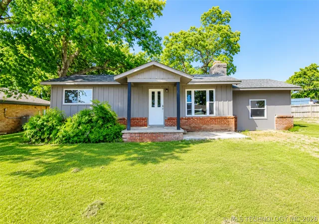 Photo 1 of Single family home for sale at 44 Lakeshore Dr, Adair, OK 74330 | MLS# 2625742 | Listing updated on 2026-08-20