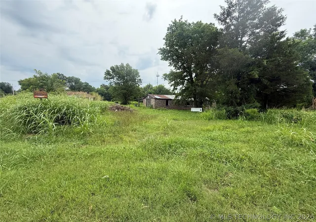 1st image of 907 W Corporation St, Henryetta, OK 74437 | MLS# 2625921