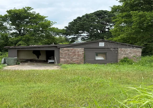 Photo 3 of Land for sale at 907 W Corporation St, Henryetta, OK 74437 | MLS# 2625921 | Listing updated on 2026-07-16