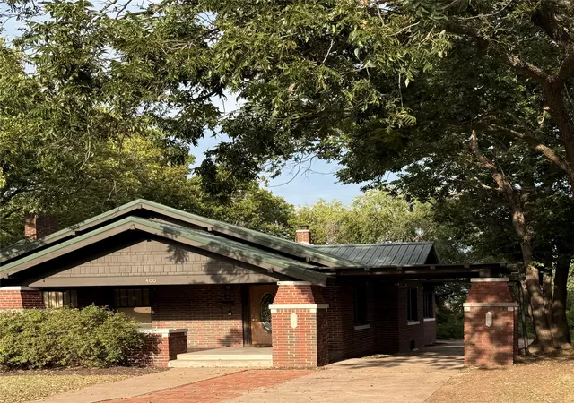 Photo 3 of Single family home for sale at 400 S Main St, Fairfax, OK 74637 | MLS# 2626144 | Listing updated on 2026-08-26
