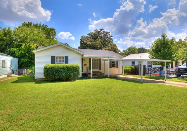 3rd image of 4642 E 14Th Pl, Tulsa, OK 74112 | MLS# 2626006