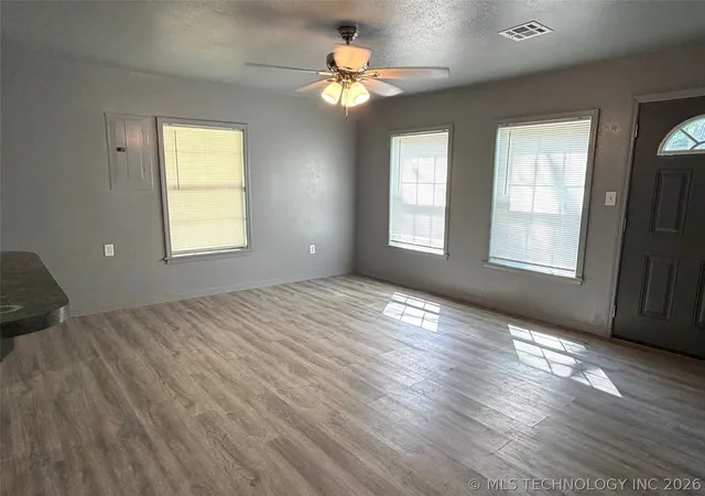 Photo 3 of Sale Pending at 428 N Gunter St, Vinita, OK 74301 | MLS# 2626169 | Listing updated on 2026-08-20