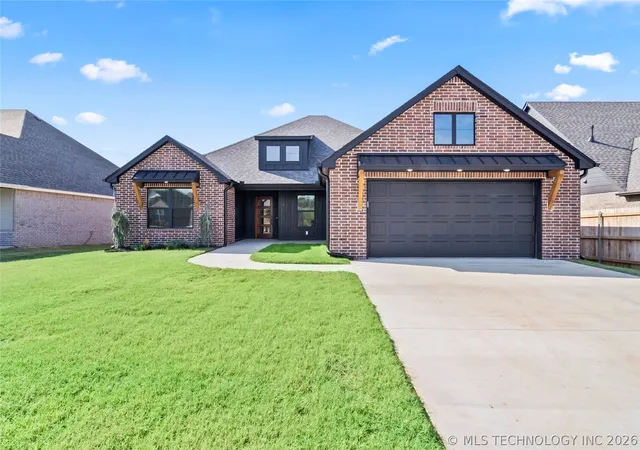 Photo 1 of Single family home for sale at 28002 E 107th Street S, Broken Arrow, OK 74014 | MLS# 2626188 | Listing updated on 2026-09-25