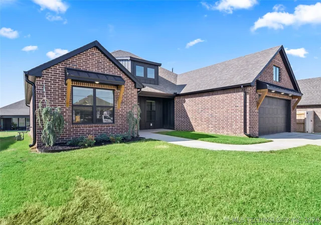 Photo 3 of Single family home for sale at 28002 E 107th Street S, Broken Arrow, OK 74014 | MLS# 2626188 | Listing updated on 2026-09-25
