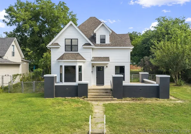 1st image of 114 E Vinita, Sulphur, OK 73086 | MLS# 2625412