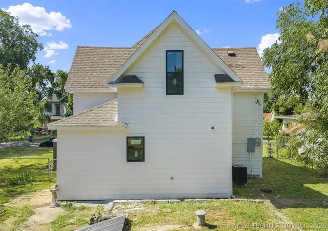 5th image of 114 E Vinita, Sulphur, OK 73086 | MLS# 2625412