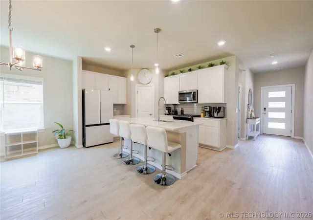 5th image of 2416 W Birmingham St, Broken Arrow, OK 74011 | MLS# 2626151