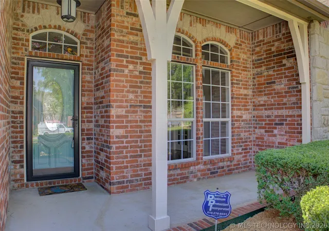 Homes for sale in Jenks, OK | 326 E 112th St, Jenks, OK 74037 | MLS# 2625881