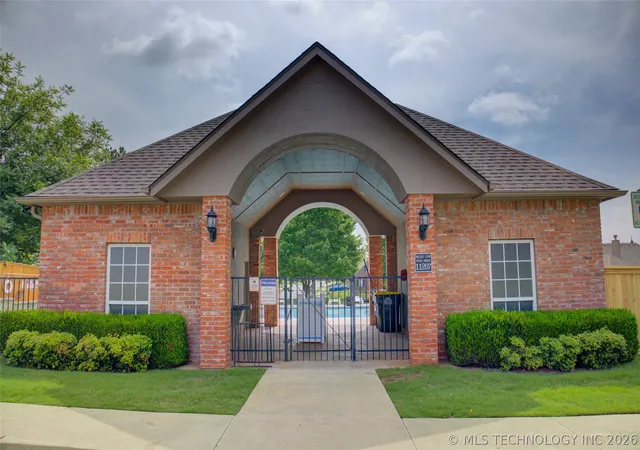 Homes for sale in Jenks, OK | 326 E 112th St, Jenks, OK 74037 | MLS# 2625881