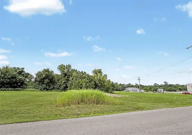Photo 1 of Land for sale at 1139 Wewoka St, Muskogee, OK 74401 | MLS# 2626301 | Listing updated on 2026-07-17