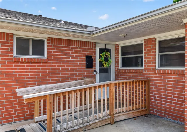 2nd image of 213 Se Roselawn Ave, Bartlesville, OK 74006 | MLS# 2626067