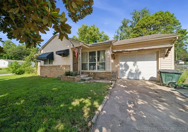 1st image of 1000 N Maple Ave, Sand Springs, OK 74063 | MLS# 2626134