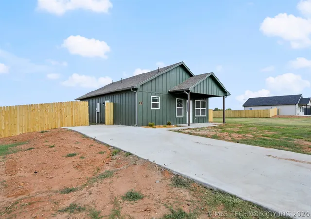 2nd image of 51 Aspen Cir, Wilson, OK 73463 | MLS# 2625234